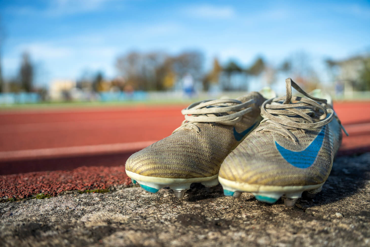 fot. Krzysiek Tumala, zdjęcie butów sportowych wykonane obiektywem SIGMA 28-105 mm F2.8