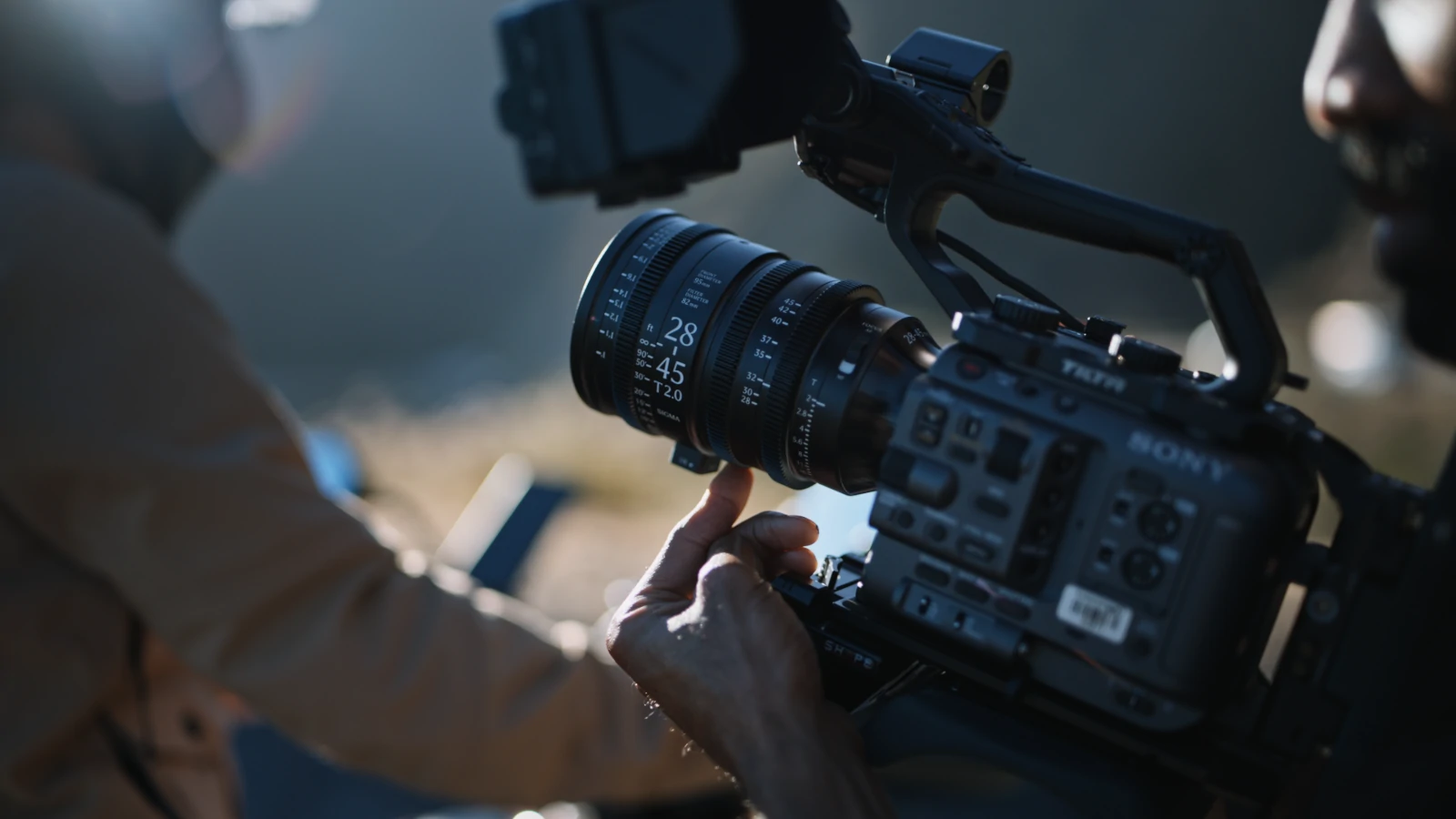 Nowość ! Obiektyw AF CINE 28-45 mm T2.0