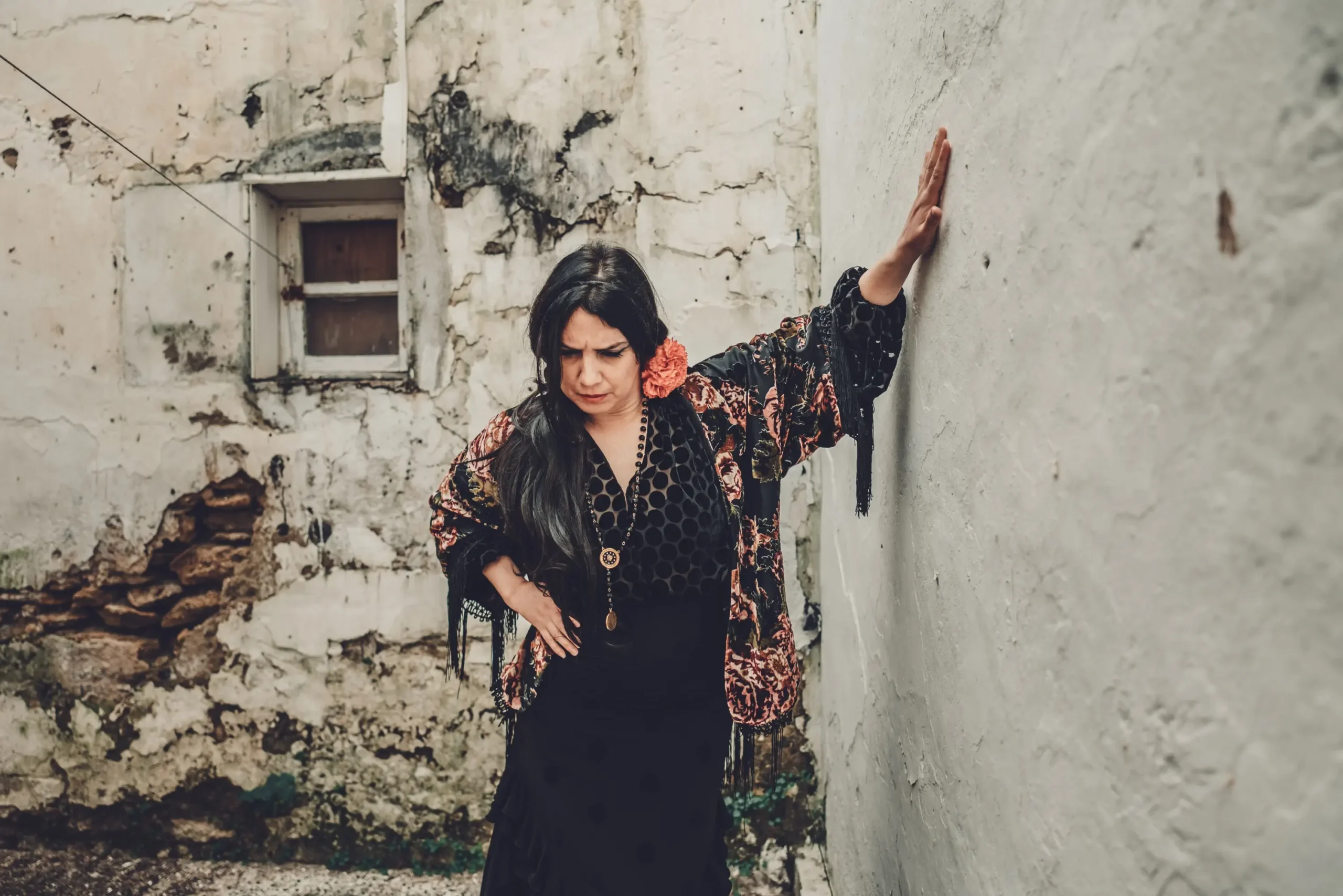 Zdjęcie tancerki flamenco wykonane obiektywem SIGMA 15mm F1.4 DC | Contemporary